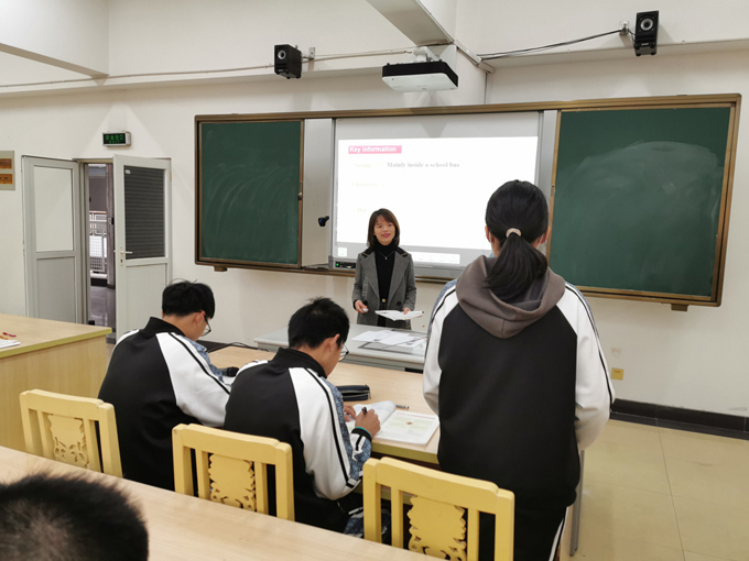 覃千颖01.jpg